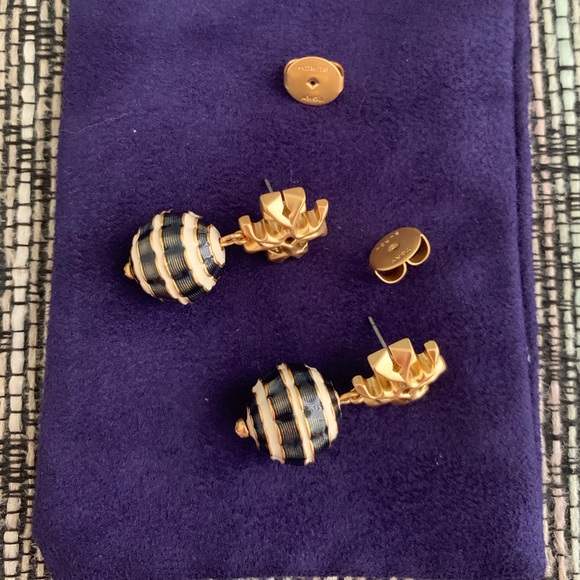 NWOT Tory Burch Roxanne Small Drop Earring - Picture 5 of 5